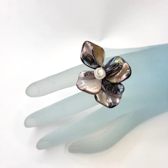 Midnight Blue Sea Shell Freshwater Pearl Bead Asymmetric Flower Adjustable Ring - Picture 1 of 12